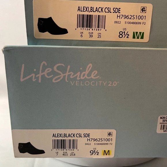 Women’s LifeStride® Lexi Booties in black 9.5 med, new in box - Picture 13 of 13